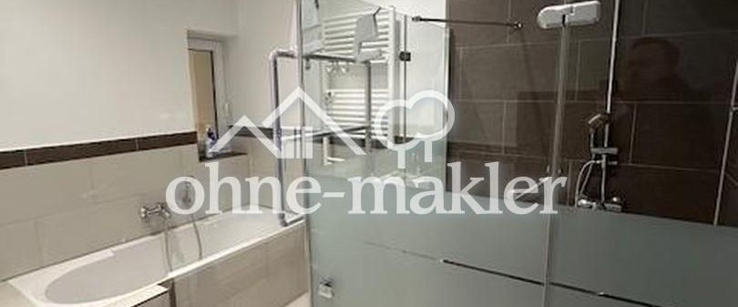 Wunderschön renovierte 2 Zimmer Wohnung 70m² inkl. EBK Gäste WC Luxusbad! - Photo 1