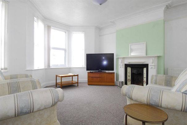 4 bedroom house to rent - Photo 1