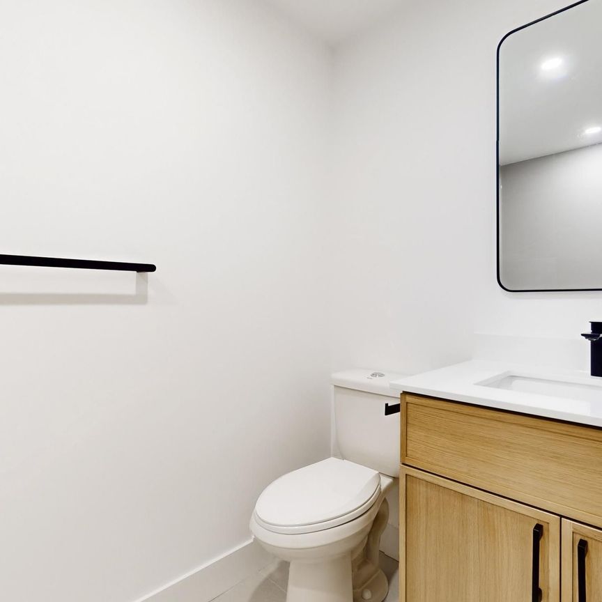 For Lease - 52 Vernon Street Unit# 201, Toronto, Ontario - Photo 1