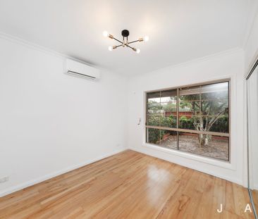 Comfortable Yarraville Living with Space to Enjoy - Photo 5