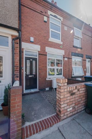 Room in a Shared House, St. Georges Road, CV1 - Photo 3