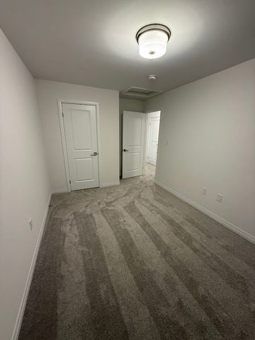 For Lease - 660 Colborne Street Unit# 79, Brantford, Ontario - Photo 4