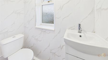 3 Bedroom House - Photo 2