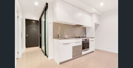 City Apartment - Photo 2