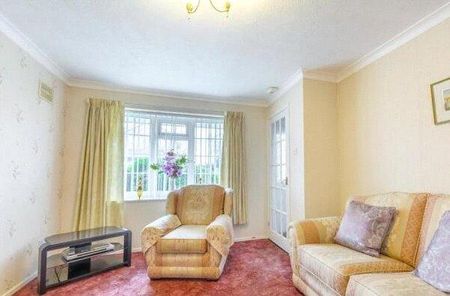 3 bedroom detached house to rent - Photo 4