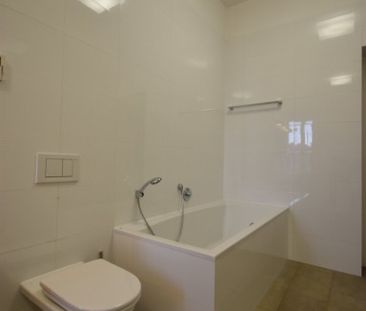 "ANDRÄVIERTEL - Stilvoll Wohnen in sanierter 3 Zimmer Altbauwohnung... - Photo 3