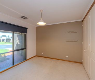 Comfortable Family Living - Photo 1