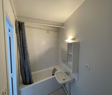 Location Appartement 1 pièce 27m² CLERMONT FERRAND 63000 - Photo 5