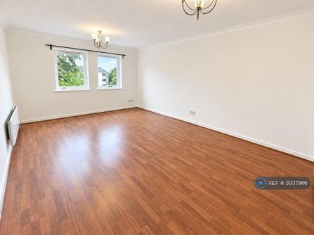 2 bedroom flat to rent - Photo 3