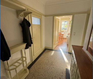Radolfzell-Mettnau, geräumige 2,5 Zi.-Villa Wohnung im EG eines 3 F... - Photo 1