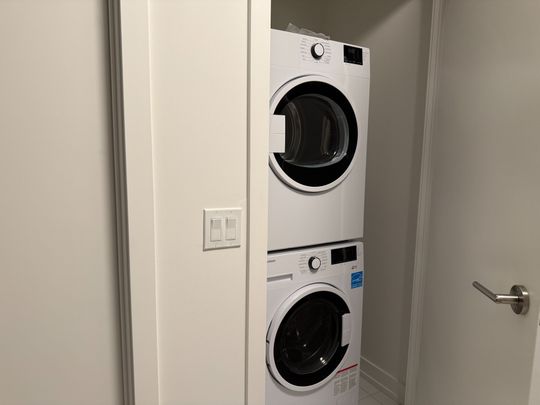 For Lease - 120 Broadway Avenue Unit# 1509, Toronto, Ontario - Photo 1