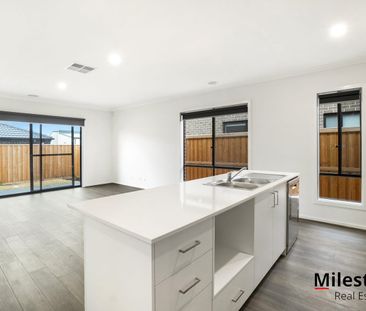Brand New Spacious 4-Bedroom Family Home in the Heart of Wyndham Vale - Photo 2