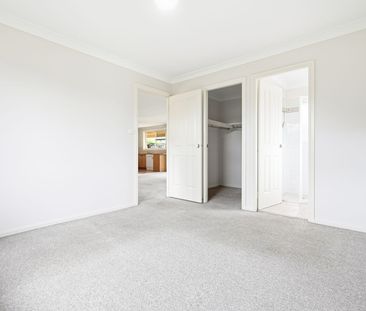 Freshly painted 2 bedroom Villa - Photo 5