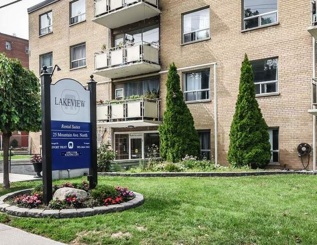 Lakeview Apartments | 25 Mountain Avenue N., Stoney Creek - Photo 1