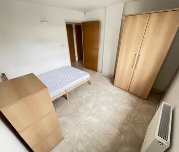 2 Bed Flat, Woolwich Road, SE10 - Photo 5