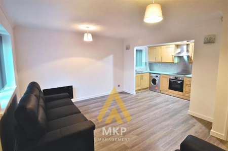 2 bedroom flat to rent - Photo 5