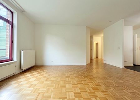 Appartement - à louer - Photo 2