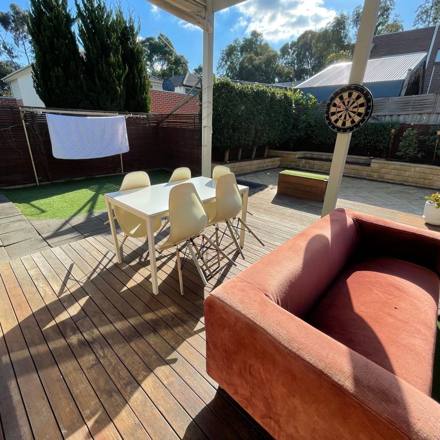 Parkville - Photo 1