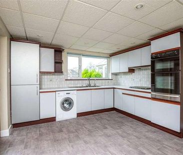 Thorpe Hall Avenue, Thorpe Bay, Essex, SS1 - Photo 6