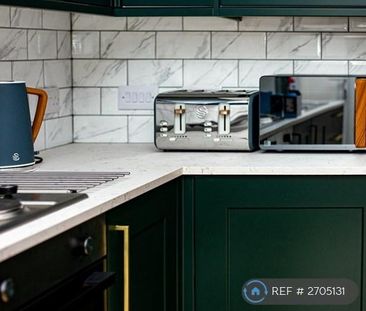 1 bedroom in a house share to rent - Photo 6