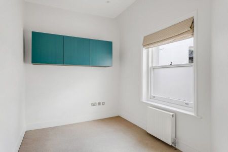 3 Bedroom Apartment To Let - Photo 2