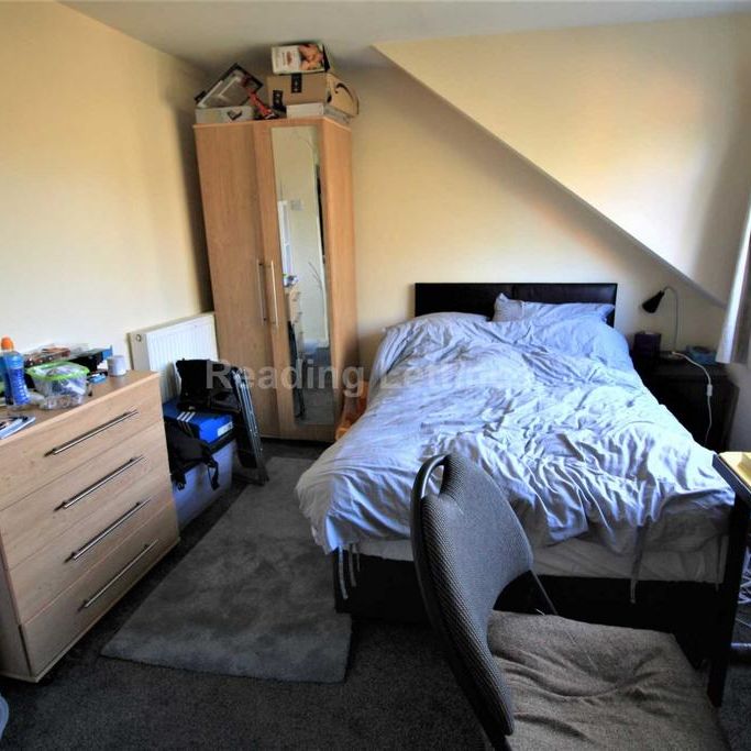 6 bedroom terraced house to rent - Photo 1