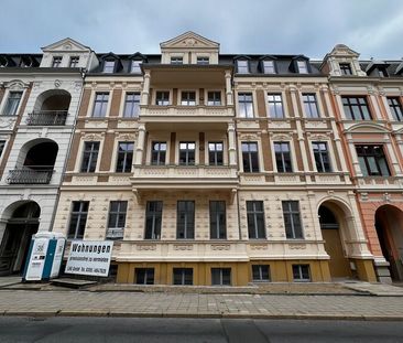ERSTBEZUG - große 2-Raum Altbauwohnung mit Balkon - Photo 1