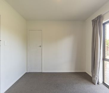 4-Bedroom Home in Silverdale - Practical Living with Plenty of Space - Photo 6