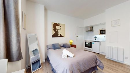 Studio to rent - Photo 3