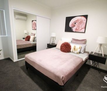 Modern Unit - Photo 1