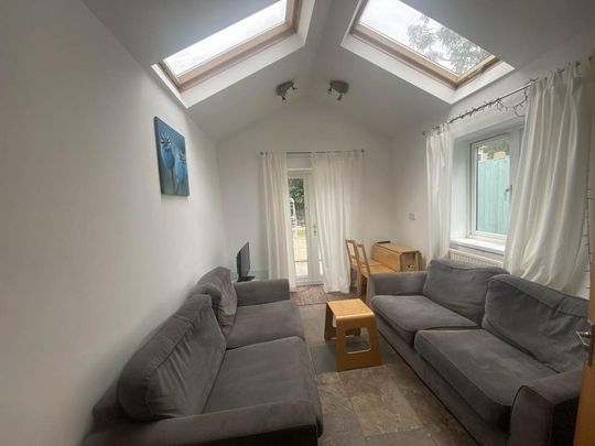 6 bedroom terraced house to rent - Photo 1