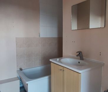 Location Appartement 2 pièces 58m² ELBEUF 76500 - Photo 4