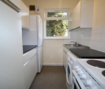 2 Bedroom Maisonette - Garden To Let - Photo 5