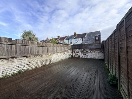 Shanklin Road, Southsea - Photo 4