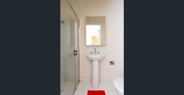 Hayward on La Trobe - Photo 1