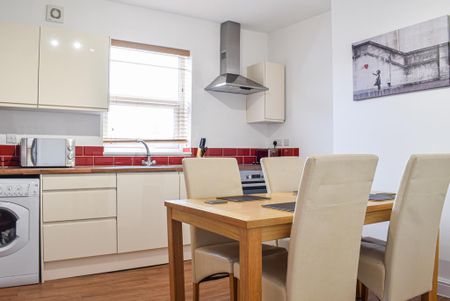 2 bedroom flat to rent - Photo 5