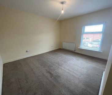 2 bedroom house to rent - Photo 3