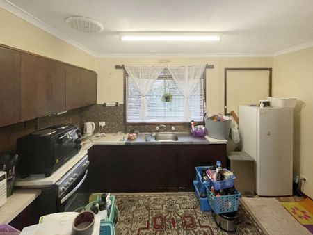 Unit 4/2 Weemala Avenue, Delacombe - Photo 2