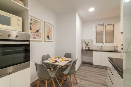 Avinguda de Mistral, Barcelona, Catalonia 08015 - Foto 5