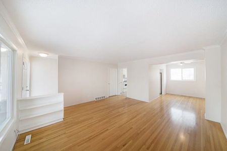 47 Cornell Road NW, Calgary, AB, T2K 1J2 - Photo 4