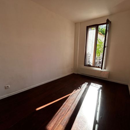 Location Appartement 1 pièce 24m² - Photo 4