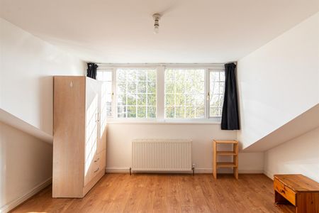 Lynnwood Terrace, Fenham, Newcastle Upon Tyne - Photo 3