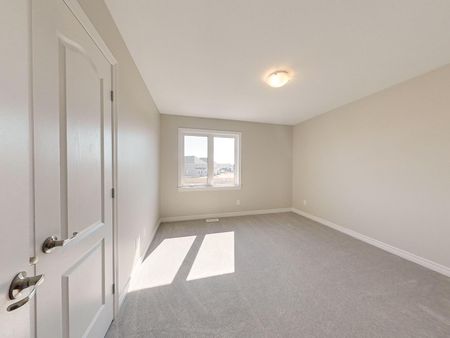 1371 Monarch Dr, Kingston, ON K7P 0S2 - Photo 4