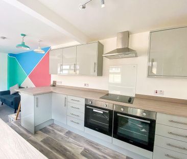 1 bedroom in a house share to rent - Photo 4
