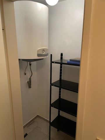 Appartement te huur met 1 slaapkamer op 3-de verdieping zonder lift en terras. - Photo 3