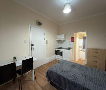 Studio to rent - Photo 4