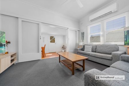 SPACIOUS FAMILY LIVING WITH HUGE BACKYARD - Photo 4