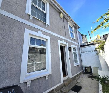 2 bedroom end of terrace house to rent - Photo 3