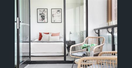 Spacious Contemporary Apartment in a Prime Rosebery Location - Photo 5