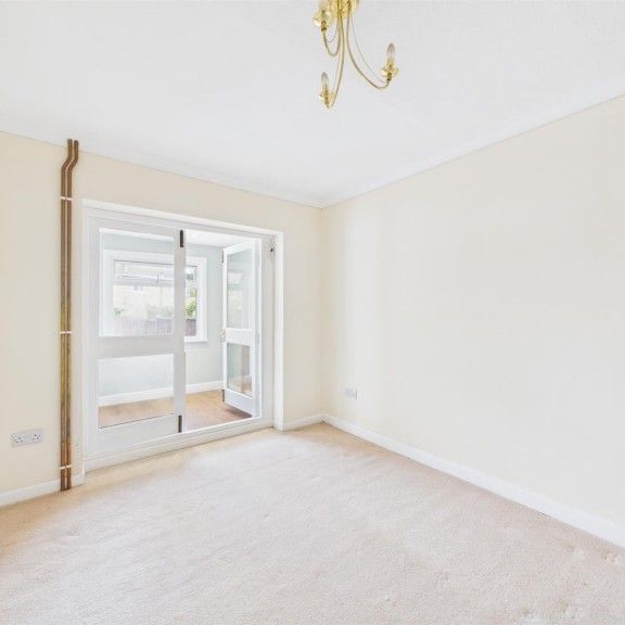 2 BED Bungalow To rent - Photo 1